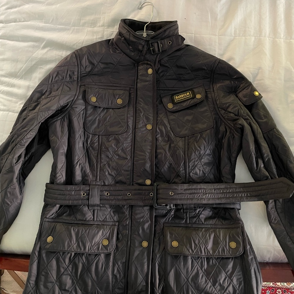 NWOT Barbour Dark Quilted Gray Jacket with Belt